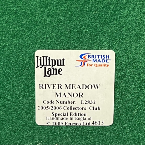 Lilliput Lane | River Meadow Manor | Collectors' Club - Picture 11 of 15